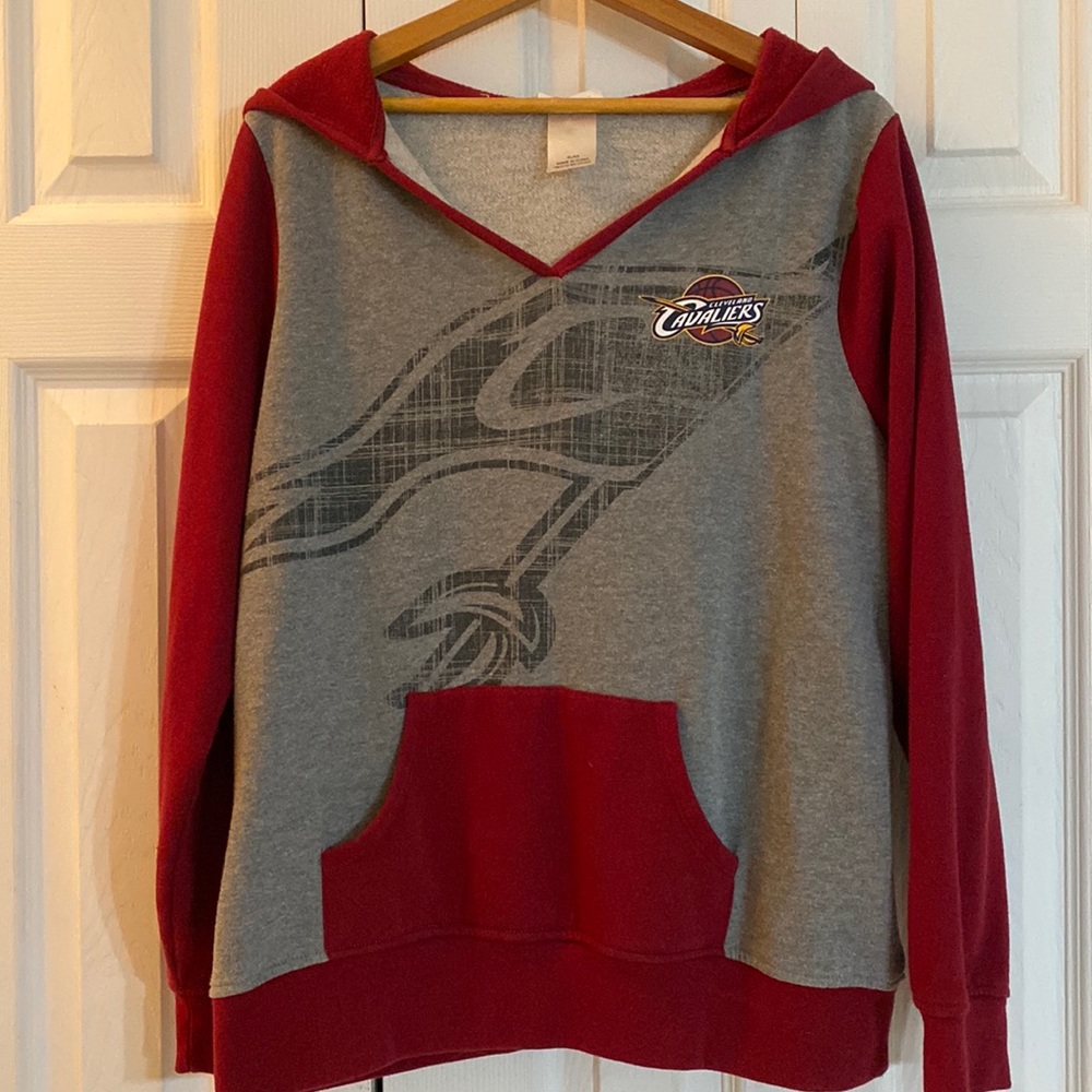 Cleveland cavaliers V-neck hoodie